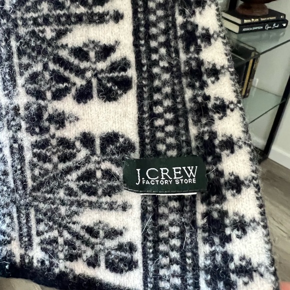 J. Crew wool scarf OS - Picture 3 of 6